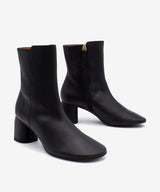 MURIELLE - Botín de tacón de diseño con puntera redonda en piel lisa - Zapatos Negros - Zapatos de mujer Ángel Alarcón - Women Shoes 2026