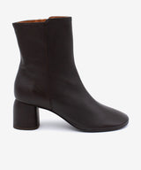 MURIELLE - Botín de mujer de tacón de diseño con puntera redonda de piel suave - Zapatos m. oscuro - Zapatos de mujer Ángel Alarcón - Women Shoes 2026