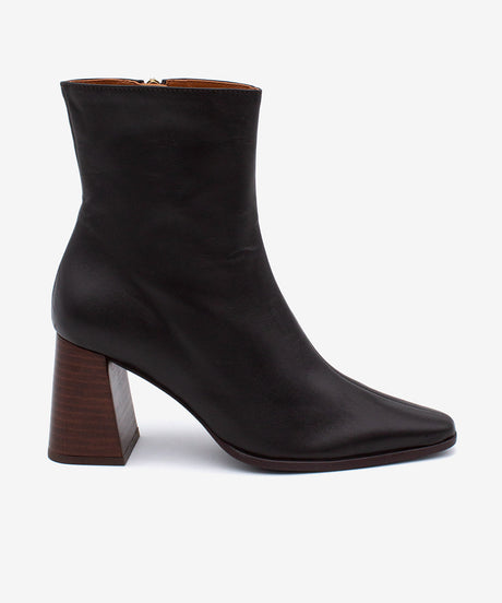 TRIMIA - Botín de mujer cómodo con tacón ancho de piel lisa - Zapatos m. oscuro - Zapatos de mujer Ángel Alarcón - Women Shoes 2026