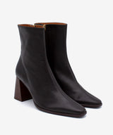 TRIMIA - Botín de mujer cómodo con tacón ancho de piel lisa - Zapatos m. oscuro - Zapatos de mujer Ángel Alarcón - Women Shoes 2026