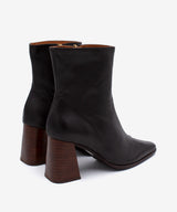 TRIMIA - Botín de mujer cómodo con tacón ancho de piel lisa - Zapatos m. oscuro - Zapatos de mujer Ángel Alarcón - Women Shoes 2026
