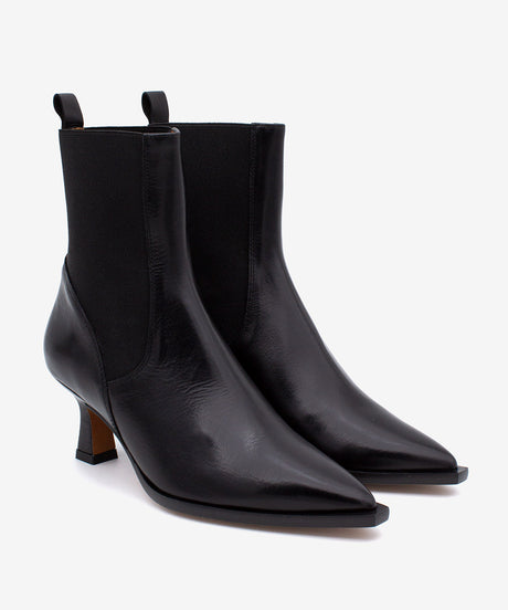 BRIELAS - Botín chelsea con tacón fino en piel lisa semibrillo - Zapatos Negros - Zapatos de mujer Ángel Alarcón - Women Shoes 2026