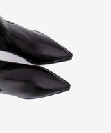 BRIELAS - Botín chelsea con tacón fino en piel lisa semibrillo - Zapatos Negros - Zapatos de mujer Ángel Alarcón - Women Shoes 2026