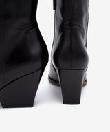 MIRETTE - Botín western de mujer de tacón ancho geométrico en piel lisa semibrillo - Zapatos Negros - Zapatos de mujer Ángel Alarcón - Women Shoes 2026