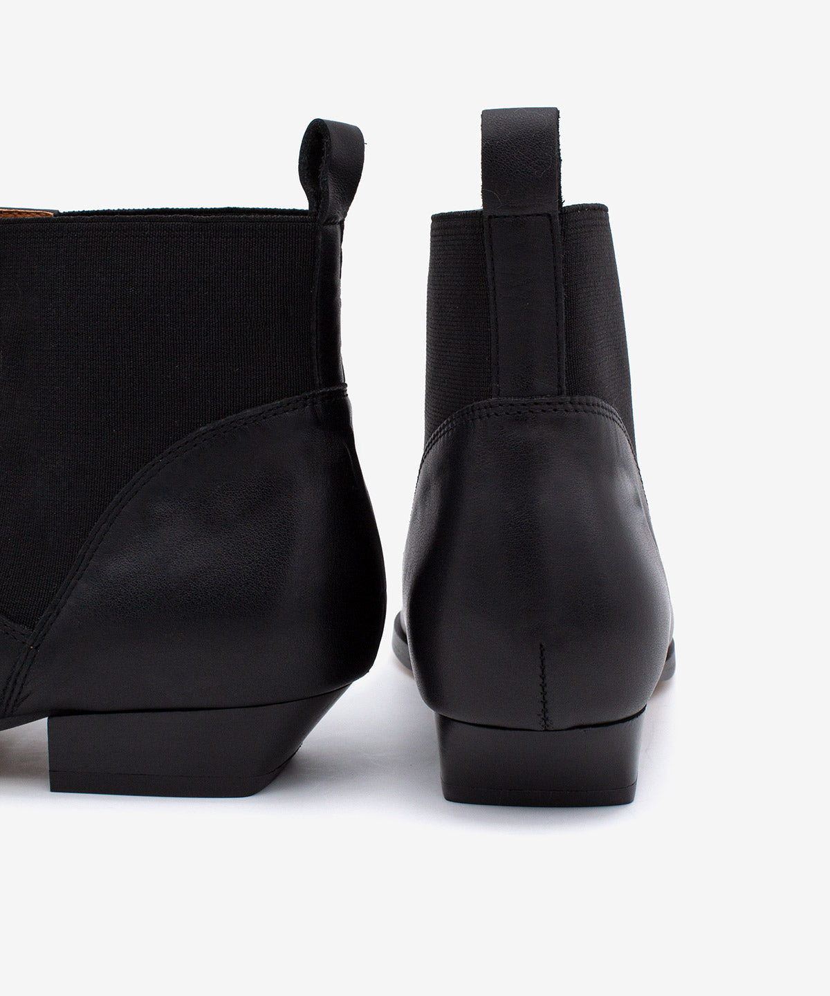 NEGADE - Botín chelsea de tacón bajo en piel lisa - Zapatos Negros - Zapatos de mujer Ángel Alarcón - Women Shoes 2026