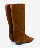 EMIRA - Bota alta de estilo western con puntera fina de serraje - Zapatos marrones - Zapatos de mujer Ángel Alarcón - Women Shoes 2026