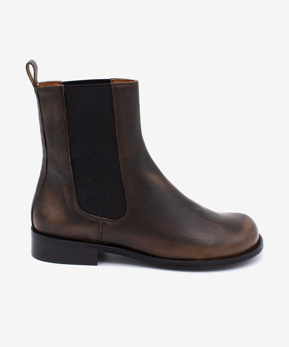 LYANA - Botín Chelsea de mujer con tacón bajo cómodo en piel cepillada - Zapatos taupe - Zapatos de mujer Ángel Alarcón - Women Shoes 2026