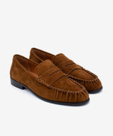 DAPHNE - Mocasín con corte fruncido y suela rubber de ante - Zapatos color camel - Zapatos de mujer Ángel Alarcón - Women Shoes 2026