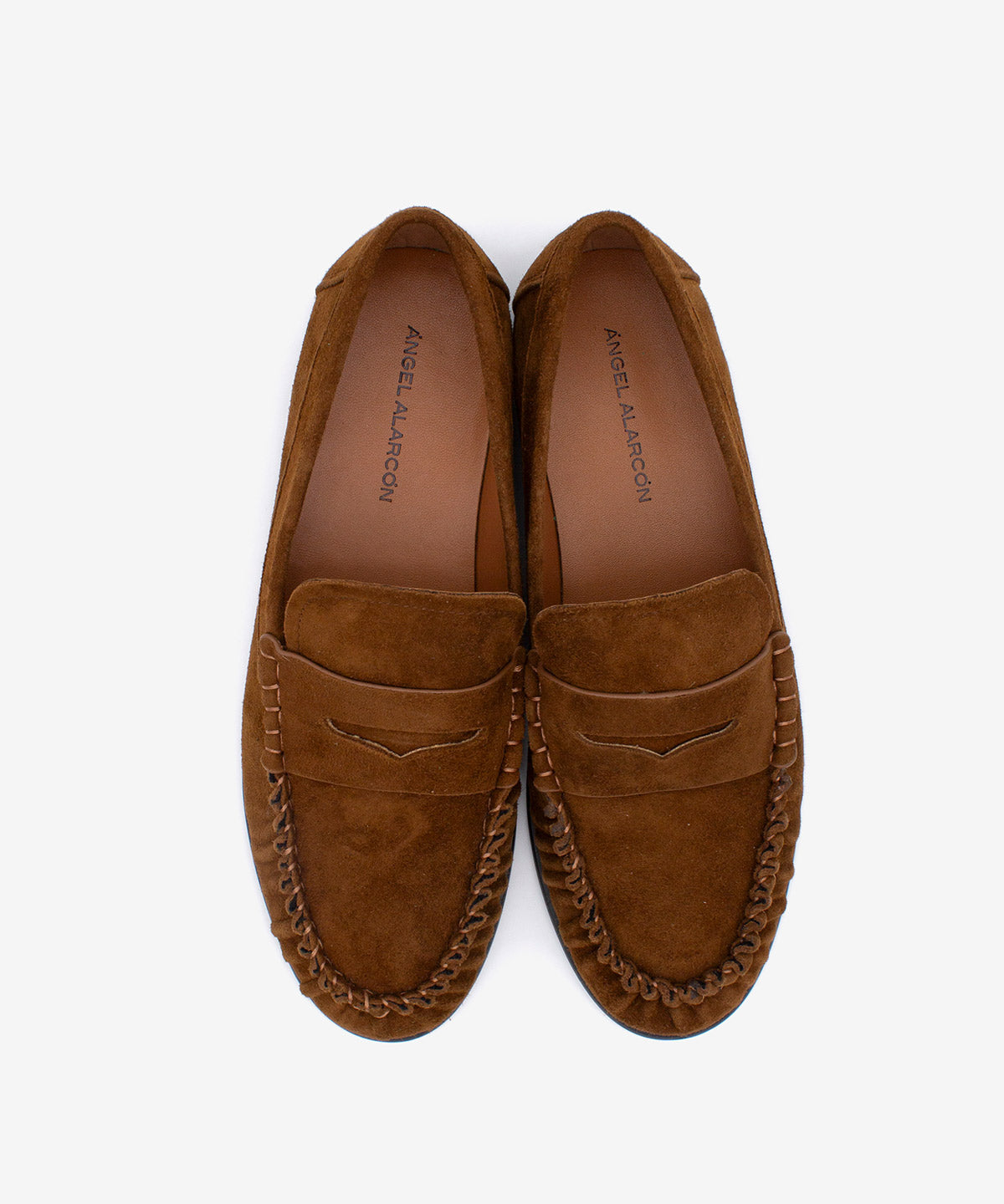 DAPHNE - Mocasín con corte fruncido y suela rubber de ante - Zapatos color camel - Zapatos de mujer Ángel Alarcón - Women Shoes 2026