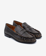 DAPHNE - Mocasín con corte fruncido y suela rubber de piel cepillada - Zapatos m. oscuro - Zapatos de mujer Ángel Alarcón - Women Shoes 2026