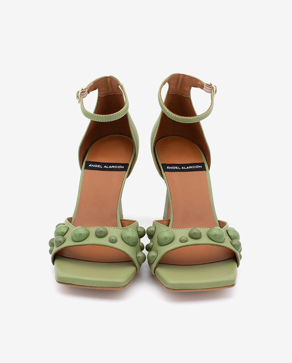 MARGAUX – Sandalia con pulsera y pala adornada con semiesferas en piel – Talla 41 – Ángel Alarcón