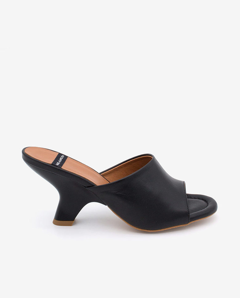 KADY – Mule de piel con tacón pintado de diseño – negro – Talla 35 – Ángel Alarcón