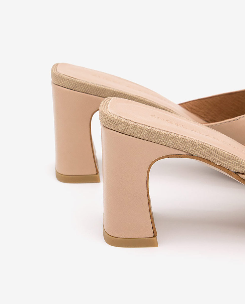 JELKE – Mule de piel con hebilla carey y tacón ancho – camel – Talla 38 – Ángel Alarcón