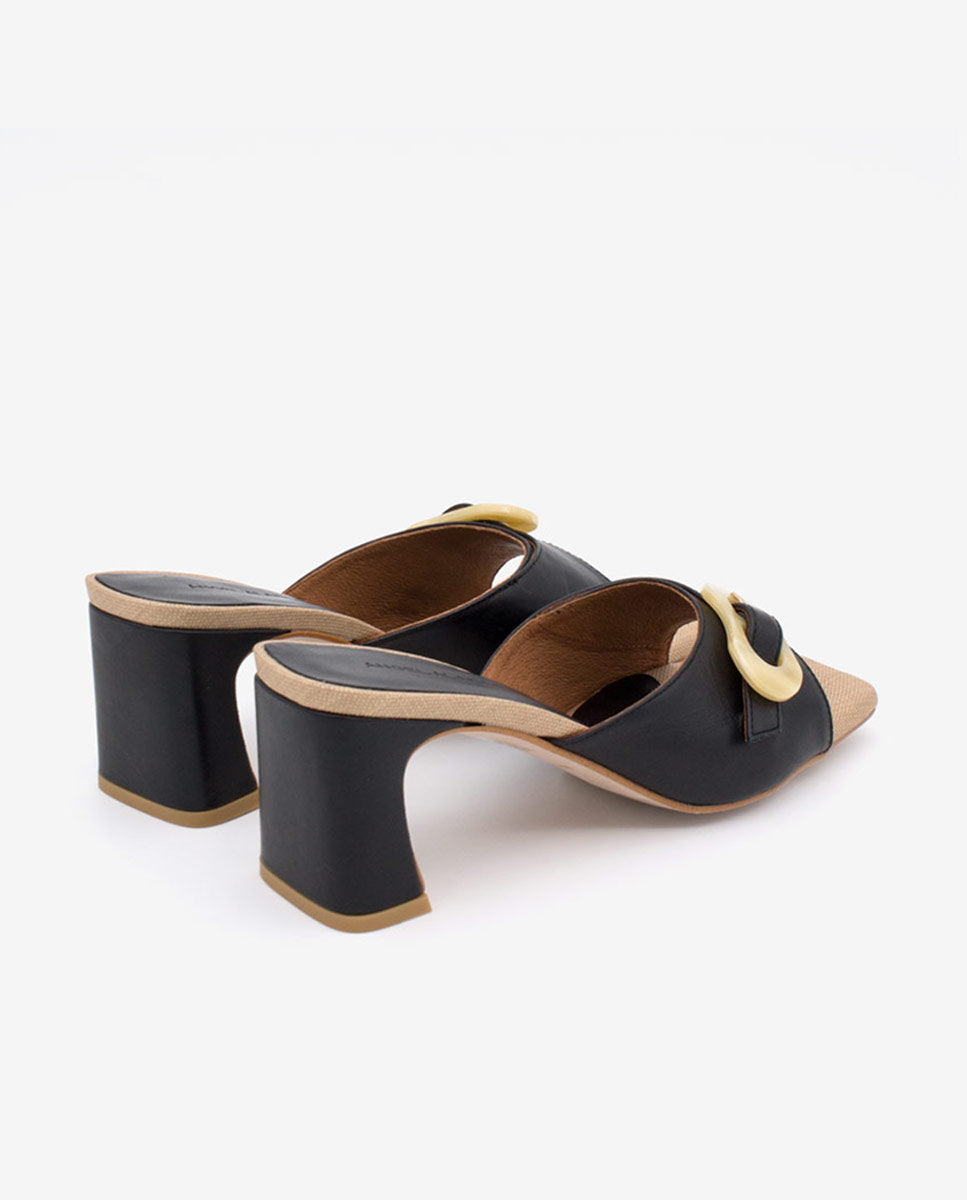 JELKE – Mule de piel con hebilla carey y tacón ancho – camel – Talla 40 – Ángel Alarcón