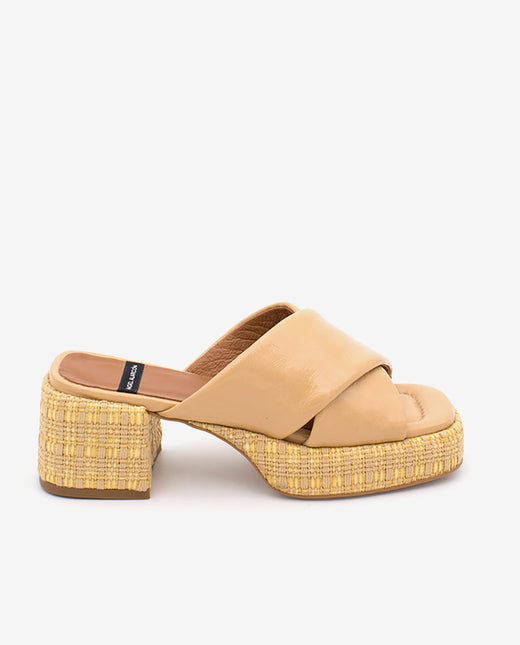 MUSES – Mule de piel con pala cruzada y plataforma de rafia – Talla 36 – Ángel Alarcón