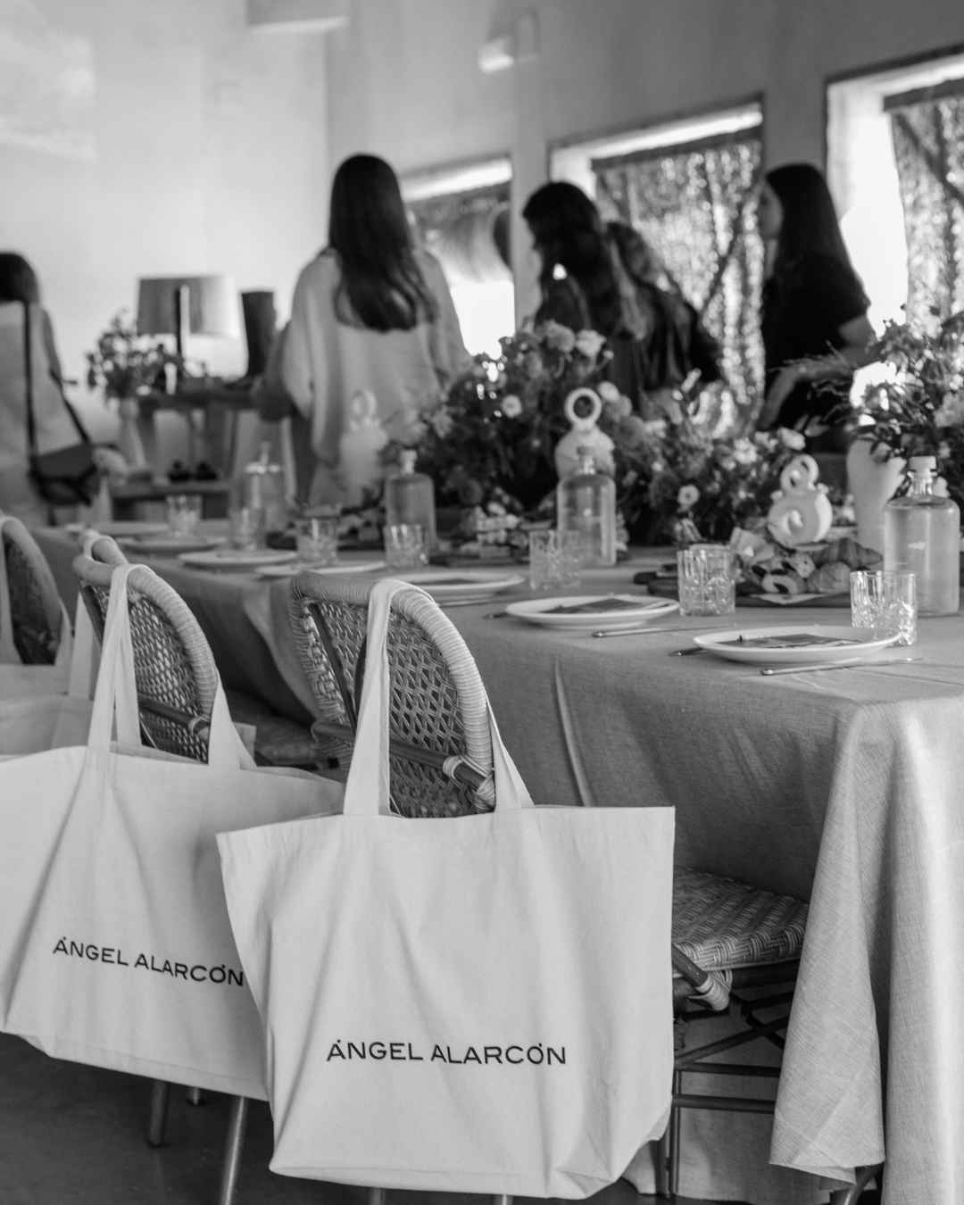 Editorial Angel Alarcon movil
