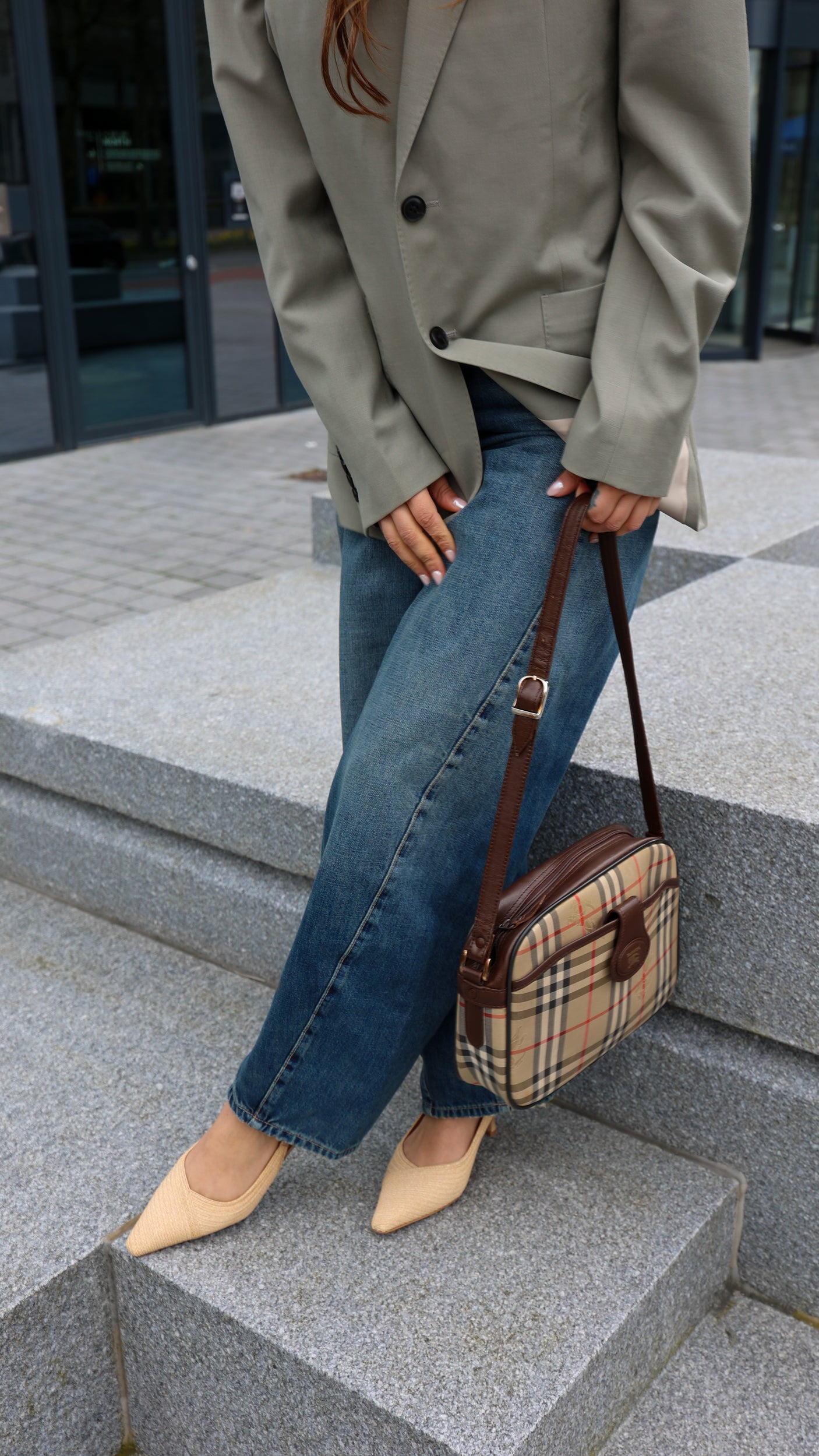 OLIVIA – Slingback pump with low raffia heel